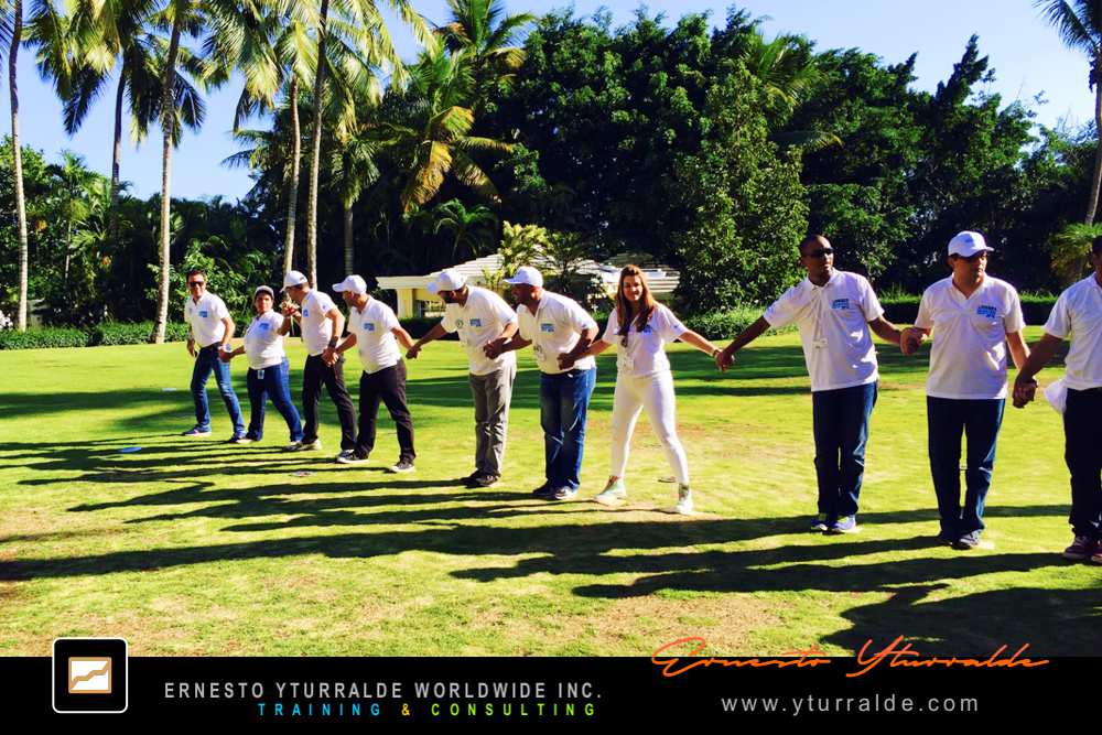 Team Building Guatemala | vivencias de colaboración y confianza entre colaboradores
